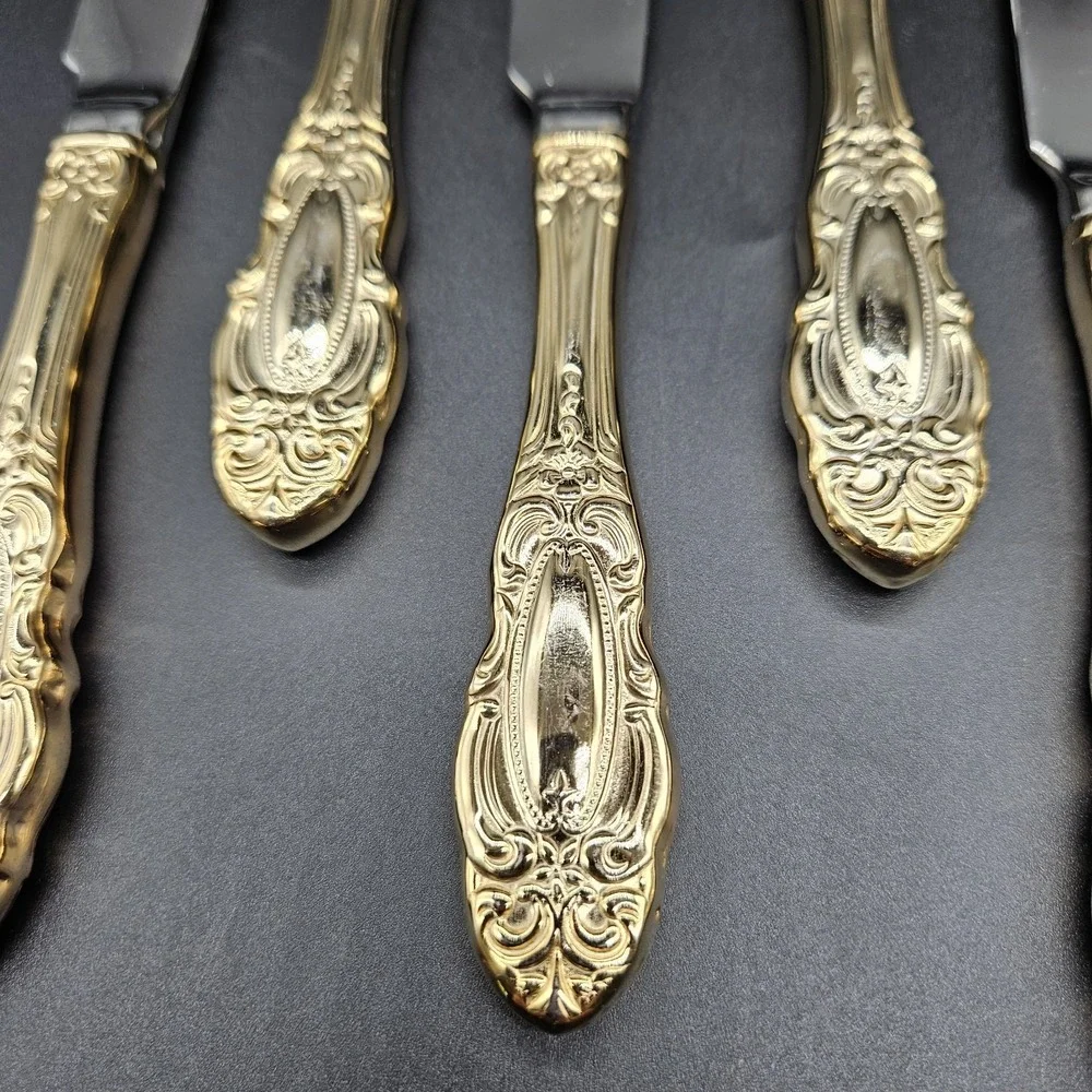 Towle Gold Electroplate Stainless 7 Dinner Knives Flatware TWS545 Cameo Scrolls